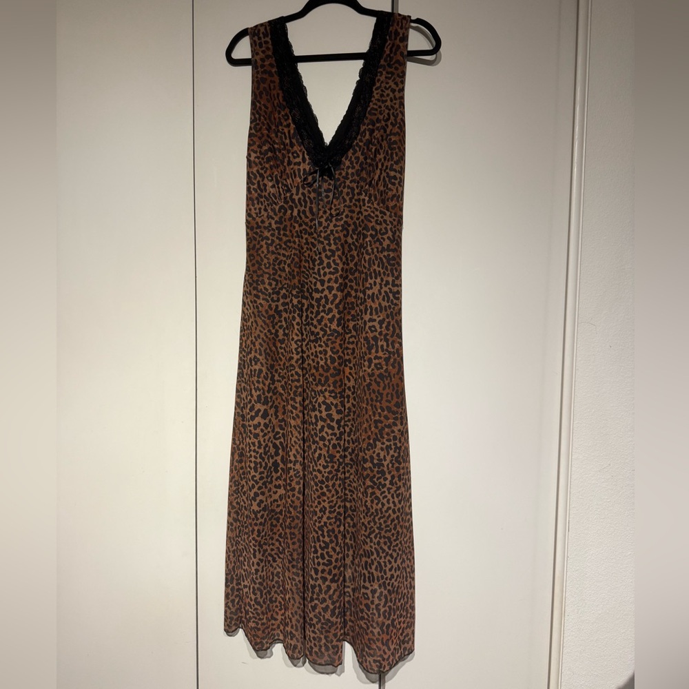 Leopard Print Sleeveless Dress